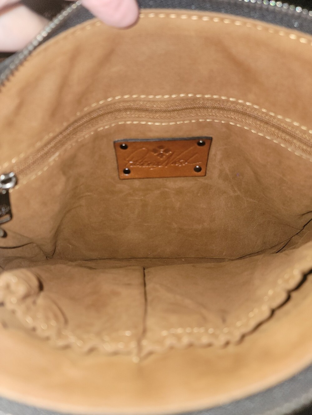 Patricia Nash Heritage Horseshoe Medallion Nazaire Leather Crossbody Black 🖤 🐴 - Picture 14 of 15